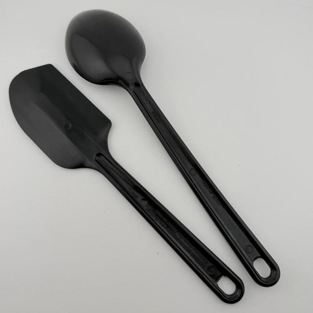 Vintage Ultratemp USA Kitchen Utensils Spoon Spatula Heavy Duty Nylon Robinson N
